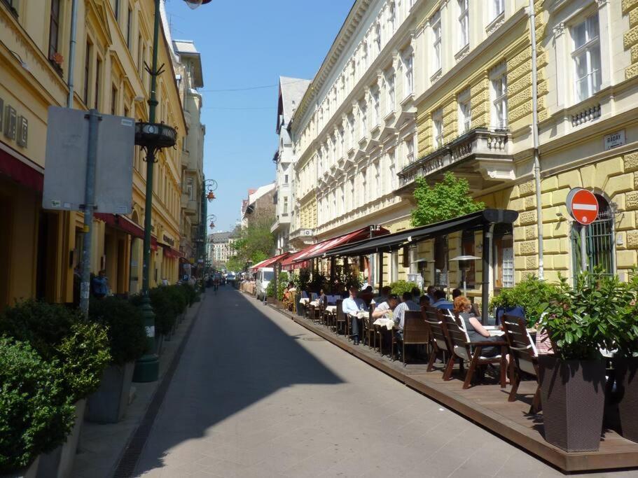 Swarz'S Downtown Apartment Budapest Exterior foto